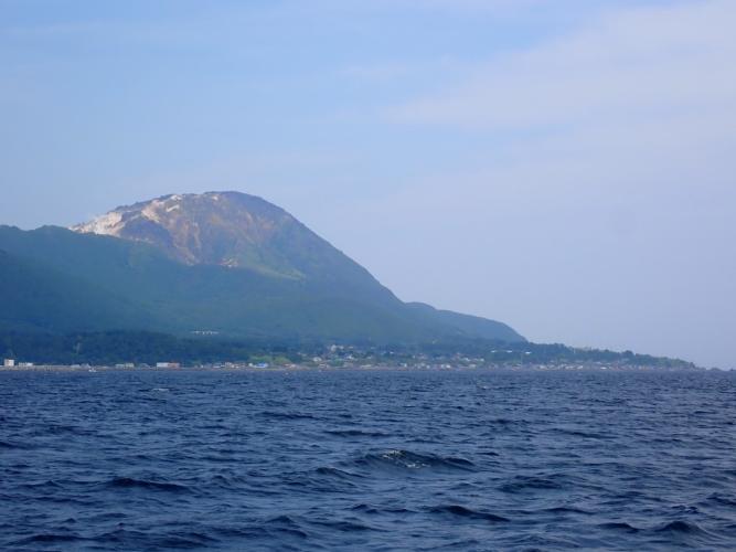 Mount Ena (the Cape on the right from picture 14) is an active volcano. I rounded the Cape and stopped at the fishing port of Motomuracho.