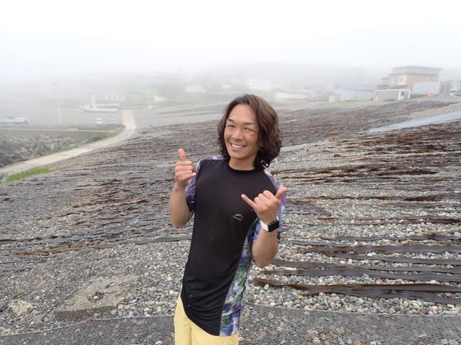 Tetsu, who explained that the kelp is harvested, laid out to dry, and then gathered from the fields in a single day. If the sea is settled, then tomorrow the process will be repeated.