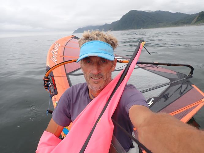 Paddling yesterday. Holding onto a fishing net buoy to not lose ground to the current while taking a break.