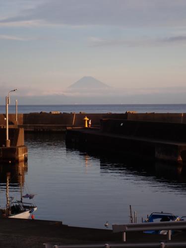 Mount Fuji (3776 metres high)